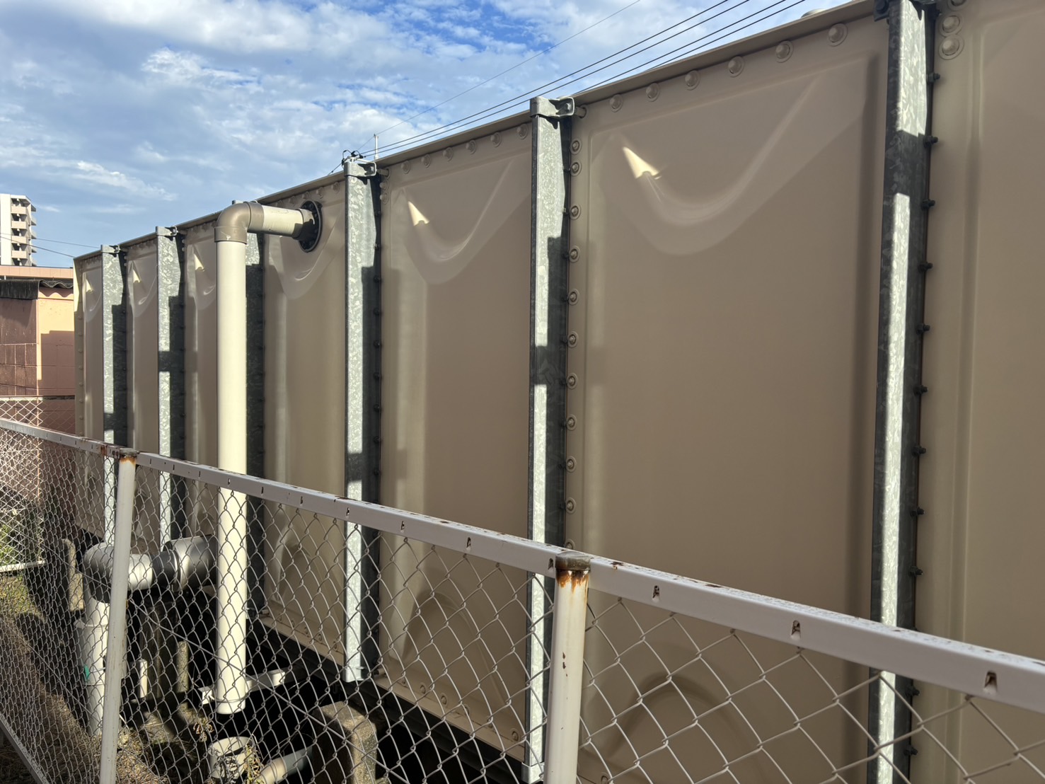 タンク塗り替え工事の画像